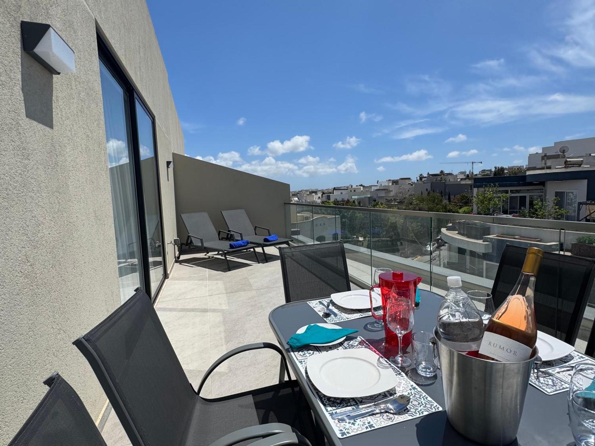 Bright And Modern 2 Bedroom Penthouse Apartamento *